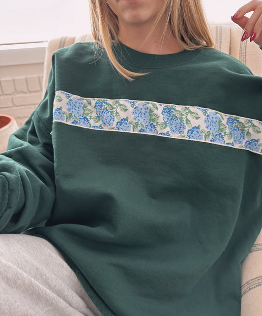 Green Hydrangea Crewneck