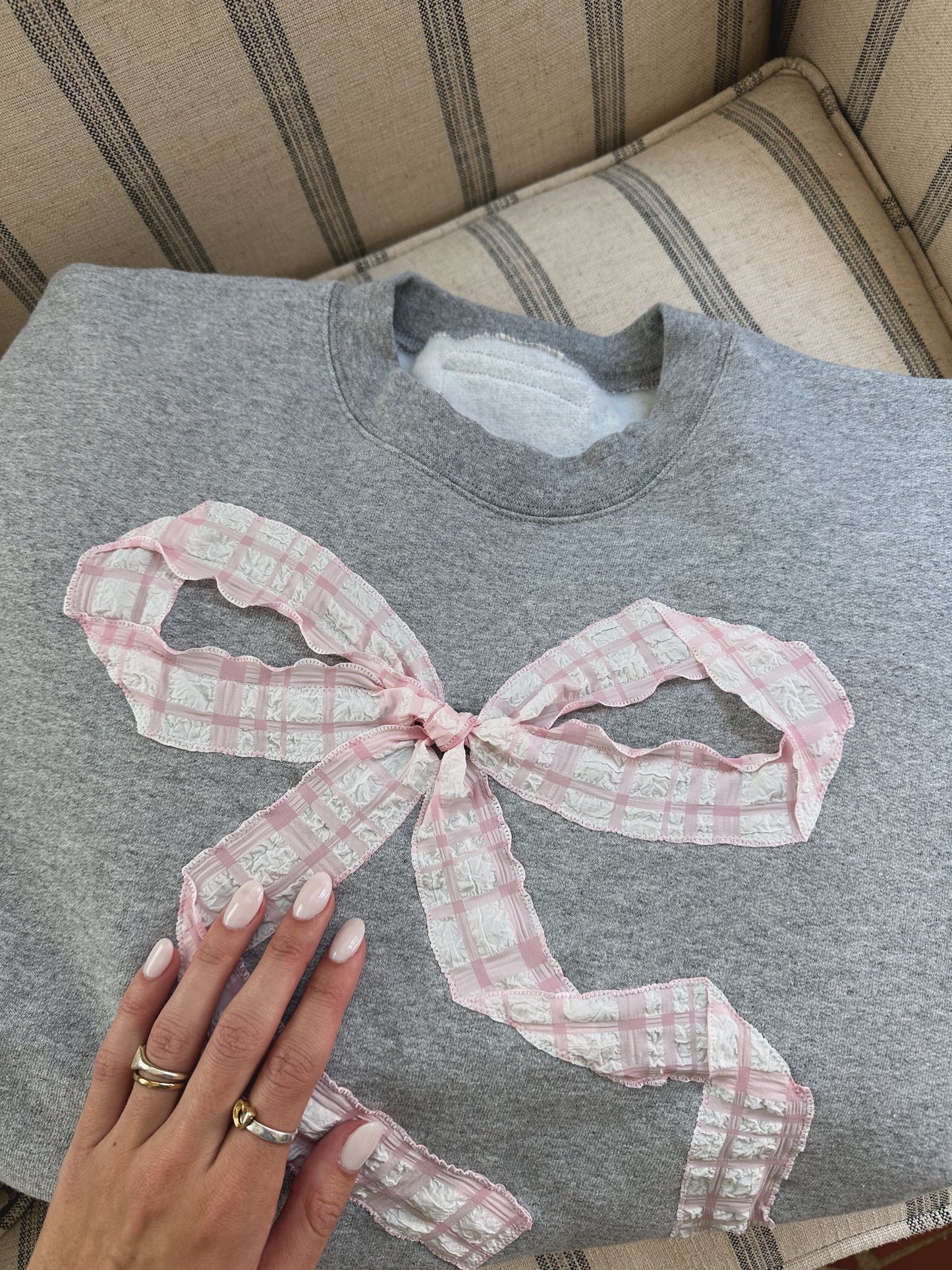 Deluxe Pink Bow Crewneck